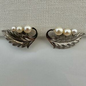 Vintage Sterling Silver Leaf Earrings with Cultured Pearls
